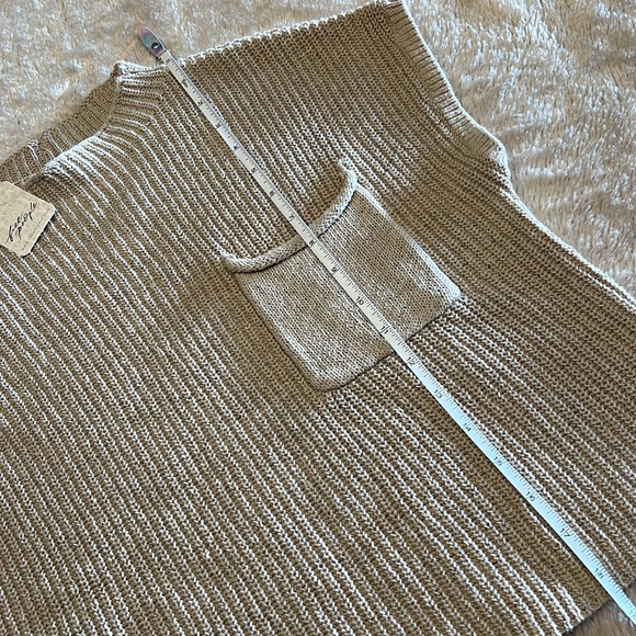 FREE PEOPLE Free-est Freya Short Sleeve
Sweater & Pants Set - Picture 17 of 17